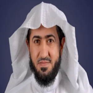 منسوبو كلية إدارة الأعمال  يهنئون الدكتور مسلَّم الدوسري