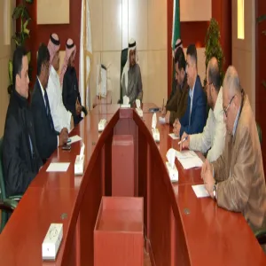 وكيل الجامعة للشؤون التعليمية يتابع ميدانياً سير العمل بالكلية