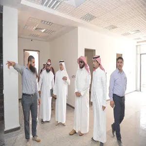 ضمن أعمال متابعة مشروعات الجامعة : وكيل الجامعة يتابع إنهاء أعمال مشروع كلية العلوم والدراسات الإنسانية برماح