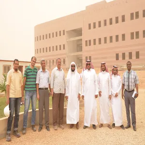 وكيل الجامعة يتفقد مشروعات الجامعة في المجمعة