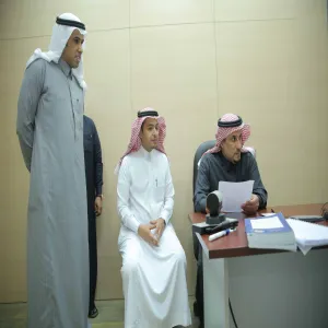 معالي مدير الجامعة في لقاء مع طالبات كلية إدارة الأعمال عبر البث التليفزيوني بالكلية
