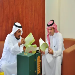 سعادة وكيل الجامعة للدراسات العليا والبحث العلمي يستقبل قيادات كلية التربية بالمجمعة