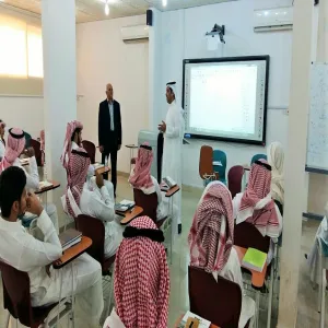 رئيس قسم القانون في زيارة لشُعب القسم بمقر الكلية بالزلفي