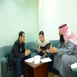 مكتب إدارة المشاريع يجتمع مع عمادة تقنية المعلومات لمناقشة توصيات التقرير الثامن