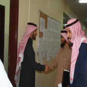 وفد من عمادة خدمة المجتمع والتعليم المستمر يزور كلية الهندسة