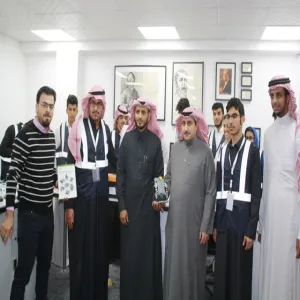 سعادة عميد كلية الهندسة يزور معمل الروبوت التعليمي