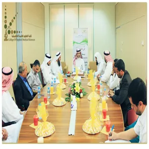 سعادة وكيل الجامعة للشؤون التعليمية الدكتور محمد بن عبد الله الشايع يقوم بزيارة لكلية العلوم الطبية التطبيقية