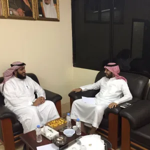 مدير مشروع نظام الإتصالات الإدارية في الجامعة يزور الإدارة القانونية
