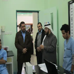 سعادة عميد الكلية الدكتور عبدالرحمن بن عبدالله الاطرم  يتفقد سير العملية التدريسية بكلية طب الاسنان: