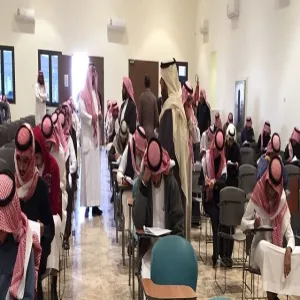 سعادة العميد يتفقد سير الاختبارات في الكلية