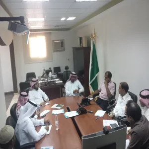 اللجنة العليا للاختبارات الإلكترونية في الكلية تعقد اجتماعها الاول