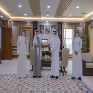 MU rector receives IT Deanship's achievement report