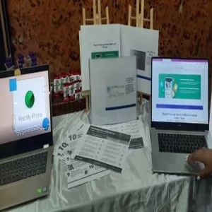 طالبات كلية علوم الحاسب والمعلومات يقمن معرض الأمن السيبراني