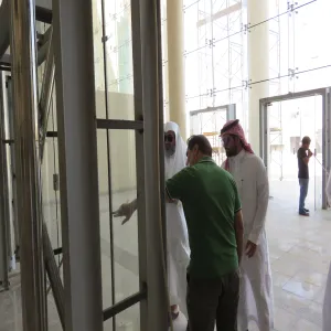 وكيل الجامعة يتفقد مراحل العمل في مشروع المباني العاجلة للطالبات