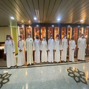 طلاب الجامعة في زيارة إلى المدينة المنورة