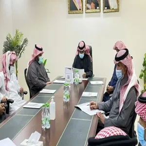 رئيس الجامعة يقوم بزيارة تفقدية للإدارة العامة للخدمات