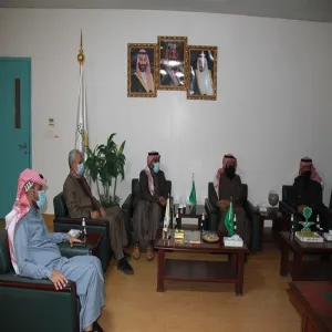 زيارة لكلية إدارة الأعمال بكلية العلوم والدراسات الإنسانية بالغاط برنامج "القانون"