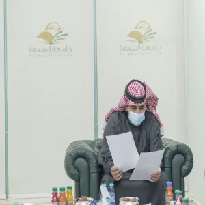 بهدف الاطلاع على سير العمل :  رئيس الجامعة يزور عمادة القبول والتسجيل