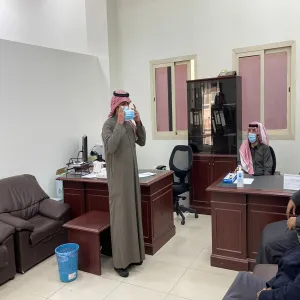 "الإدارة" تُقيم برنامج توعوي ميداني بمرافق الجامعة