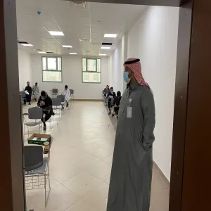 "الإدارة" تُكثّف عمل الإجراءات الوقائية بمرافق الجامعة