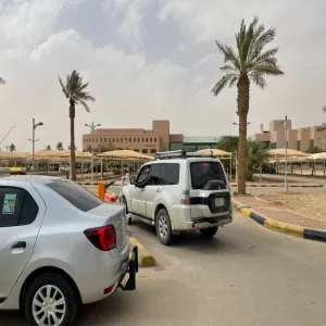 الإدارة العامة تنهي تحديث عدد من بوابات الدخول الالكترونية بالمدينة الجامعية بالمجمعة