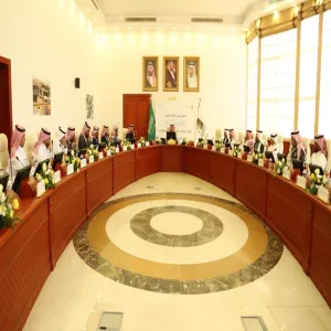 عميد تقنية المعلومات يشارك في إجتماع عمداء ومشرفي تقنية المعلومات بالجامعات السعودية