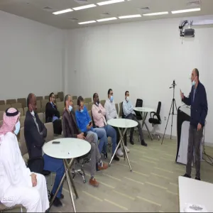 قسم الرياضيات يعقد لقاءه العلمي الثاني للفصل الدراسي الثاني 1443 هـ