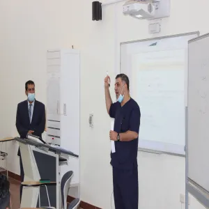 بالتعاون مع وكالة كلية العلوم بالزلفي اقامة محاضرة بعنوان كيف نحمي انفسنا من امراض العصر