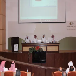 عميد الكلية يلتقي بأعضاء هيئة التدريس