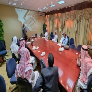 الكلية التطبيقية تعقد اجتماعها الأول لمتابعة خطة التحول بالكلية للوقوف على الوضع الراهن و استشراف المستقبل