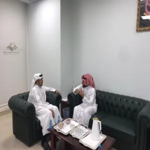 وكيل الجامعة للشؤون التعليمية يزور عمادة القبول والتسجيل ويناقش الجوانب الأكاديمية والفنية