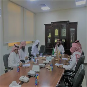 مجلس الكلية يعقد جلسته الأولى للعام الدراسي الجديد ١٤٤٤هـ
