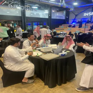 فريقان من الجامعة يشاركان في هاكاثون الريادة في الابتكار الصناعي
