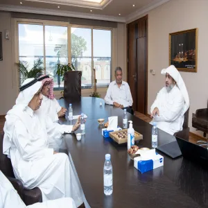 مجلس إدارة مركز تقنيات التأهيل يزور مؤسسة الشيخ إبراهيم السلطان الخيرية