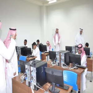 زيارة سعادة وكيل الجامعة للشؤون التعليمية أ.د محمد بن صالح العبودي لكلية التربية للوقوف على سير الاختبارات النهائية الإلكترونية