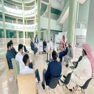 ديوانية الكلية تستضيف الدكتور أحمد العساف
