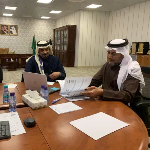 وكيل الجامعة للشؤون التعليمية "أ.د العبودي" يلتقي مدير مكتب إدارة البيانات ويؤكد على أهمية دور إدارة البيانات في تحقيق أهداف الجامعة ومتطلبات التنمية وفق رؤية السعودية 2030