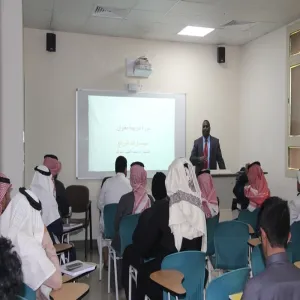 وحدة الأنشطة الطلابية تقيم دورة تدريبية بعنوان ( مهارات الترافع )