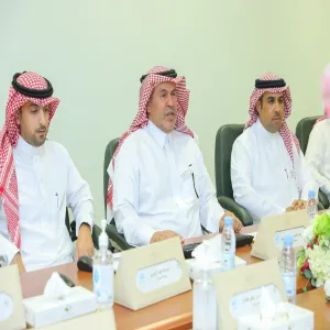 وفد من جامعة جدة يزور جامعة المجمعة