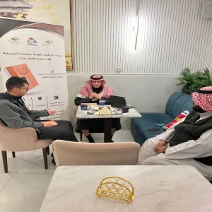 نادي القراءة بجامعة المجمعة يناقش كتاب العقاد " أنا "