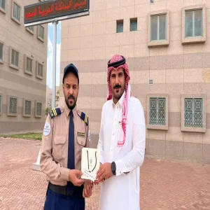 الأمن الجامعي يعايد منسوبيه المكلفين بالعمل خلال إجازة عيد الفطر المبارك