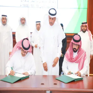 استكمالاً لمسيرتها التعليمية والتنموية : الجامعة توقع أربعة عقود تشغيلية