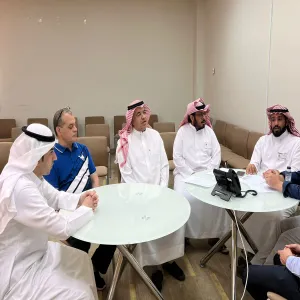وحدة شؤون الهيئة التعليمية تعقد اجتماعها الدوري