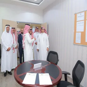 رئيس الجامعة يدشن نظام أتمتة أعمال لجان الاختبارات بالكلية التطبيقية