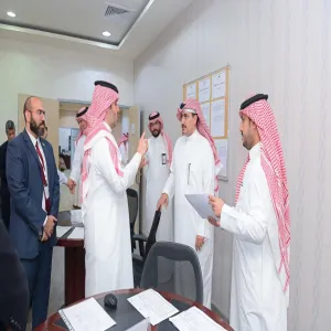 رئيس الجامعة يدشن نظام أتمتة أعمال لجان الاختبارات بالكلية التطبيقية