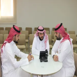 وحدة الحقوق الطلابية تعقد اجتماعها الدوري الأول للعام الجامعي 1445ه
