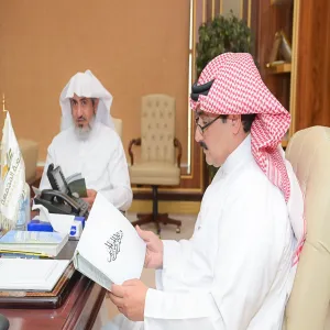 رئيس الجامعة يدشن نظام بلاغي بنسخته المطورة