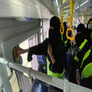 الإدارة العامة للخدمات تقيم ورش عمل تفاعلية للمستفيدين من خدمات النقل