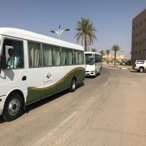 نقل طلاب المنح لمراكز القياس لإداء الإختبارات لكفاية اللغة العربية بالتعاون مع مجمع الملك سلمان العالمي للغة العربية