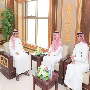 رئيس الجامعة يستقبل وفداً من كلية الملك فيصل الجوية وشركة بي إيه إي سيستمز لمناقشة المبادرات والمشاريع المشتركة